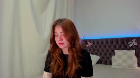 Ella Mayers online show from 02-26-25, 12:27