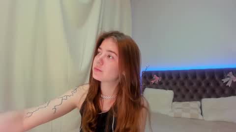 Ella Mayers online show from 03-03-25, 04:58