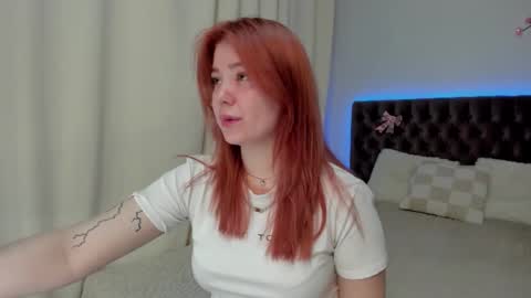 Ella Mayers online show from 09-14-25, 12:26