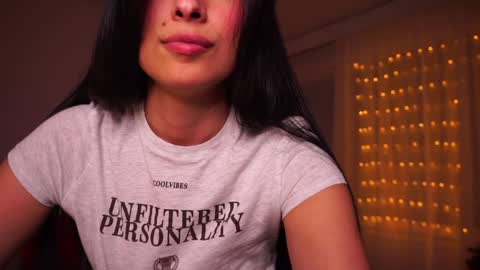 ELLA OWEN online show from 01-06-25, 06:10