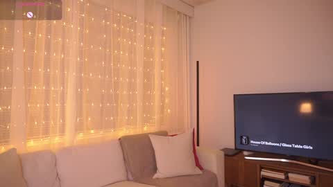 ELLA OWEN online show from 01-28-25, 04:30