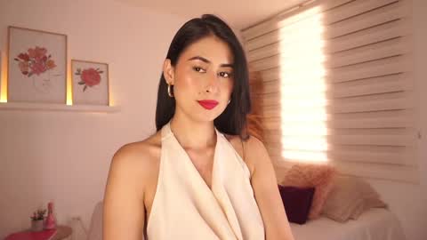 ELLA OWEN online show from 09-17-25, 03:14