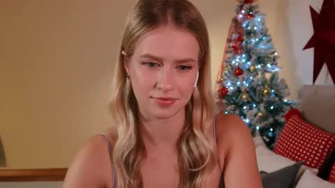 Ella online show from 12-22-24, 07:52