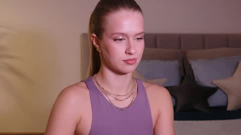 Ella online show from 02-01-25, 07:34