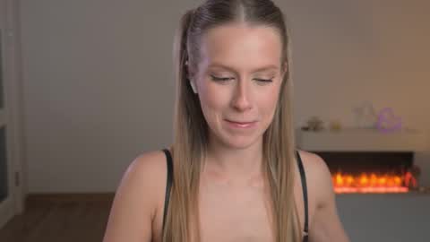 Ella online show from 02-27-26, 07:36