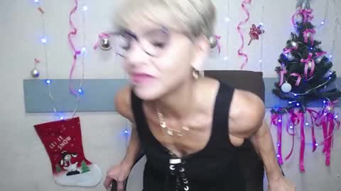 EllaBonito online show from 12-20-24, 06:29