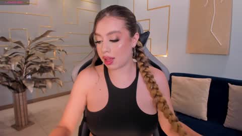 EllaClark online show from 12-04-24, 05:44