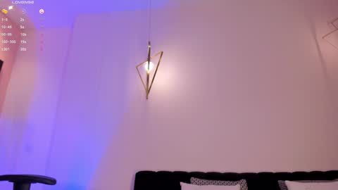 EllaClark online show from 01-24-25, 01:24
