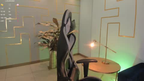 EllaClark online show from 02-02-25, 01:34