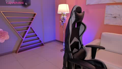 EllaClark online show from 02-03-25, 07:10