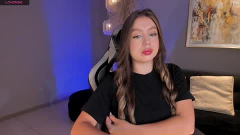 EllaClark online show from 03-03-25, 07:28