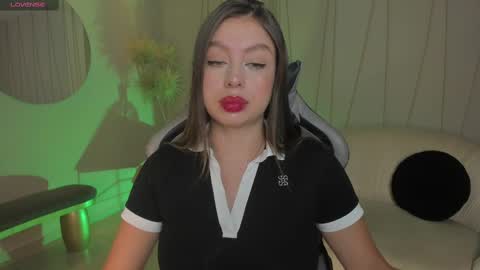EllaClark online show from 03-06-25, 06:48