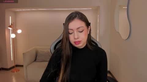 EllaClark online show from 09-15-25, 06:52