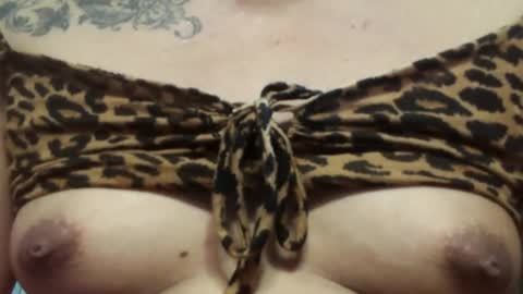 Snapshot of ellah_morena chatting on 01-21-25, 06:11 Ellah online show from 01-21-25, 06:11