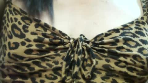 Snapshot of ellah_morena chatting on 01-25-25, 06:55 Ellah online show from 01-25-25, 06:55