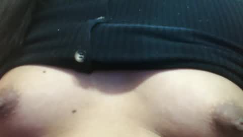 Snapshot of ellah_morena chatting on 02-03-25, 03:49 Ellah online show from 02-03-25, 03:49