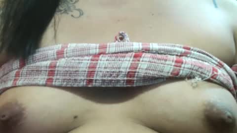 Snapshot of ellah_morena chatting on 02-08-25, 08:31 Ellah online show from 02-08-25, 08:31