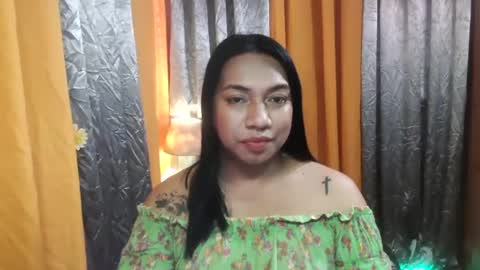 Snapshot of ellah_morena chatting on 02-14-25, 09:56 Ellah online show from 02-14-25, 09:56