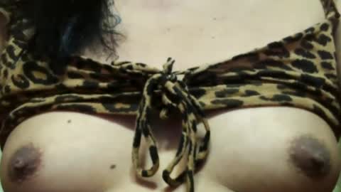 Snapshot of ellah_morena chatting on 03-01-25, 03:32 Ellah online show from 03-01-25, 03:32