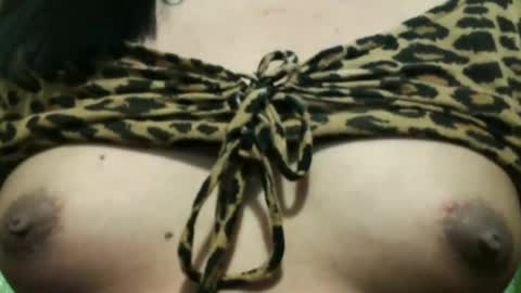 Snapshot of ellah_morena chatting on 03-05-25, 06:44 Ellah online show from 03-05-25, 06:44