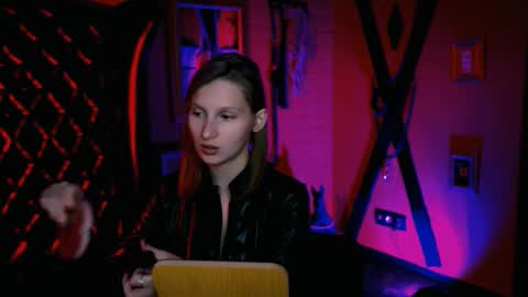 Ella online show from 10-27-25, 08:51