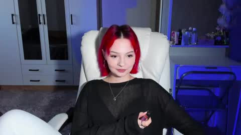 Snapshot of ellales chatting on 10-08-25, 09:29 ellales online show from 10-08-25, 09:29