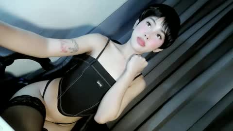 ella online show from 02-07-26, 01:53