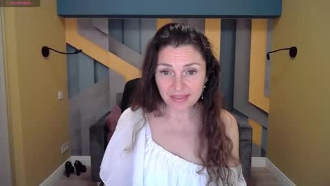 EllaLongs online show from 12-18-24, 04:28