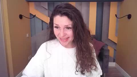 EllaLongs online show from 02-10-26, 12:31