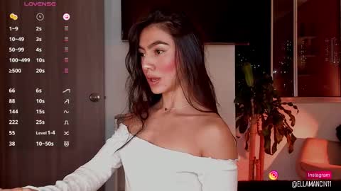 Ella online show from 10-21-25, 12:33