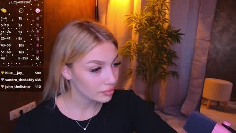 ellamilla online show from 01-20-25, 08:41
