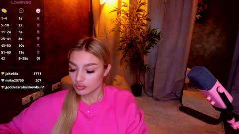ellamilla online show from 01-23-25, 08:57