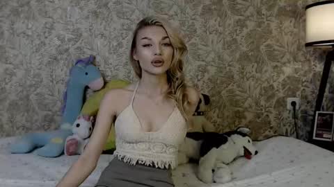 ellamilla online show from 11-23-25, 10:48