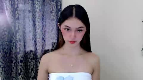 ELLA online show from 09-15-25, 10:32
