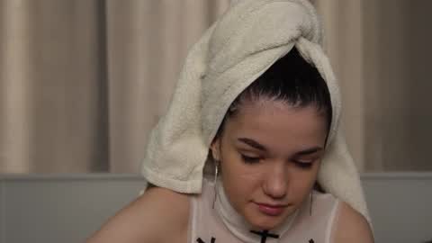 Ella online show from 09-12-25, 06:35