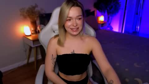 Ella online show from 01-16-26, 05:44