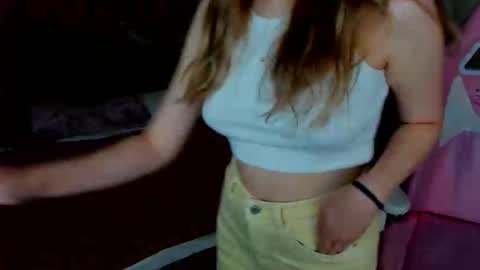 elle_ellise online show from 10-27-25, 12:58
