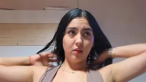 Snapshot of ellecollinss chatting on 11-06-25, 12:11 S O F I A 3 Try my private online show from 11-06-25, 12:11