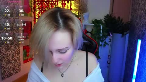 Snapshot of ellie_heavenly chatting on 03-01-26, 02:02 Ellie online show from 03-01-26, 02:02
