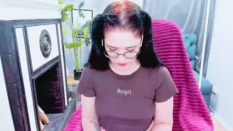 ellie_magic online show from 03-01-25, 05:38
