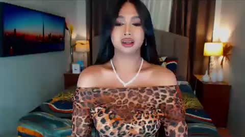 ellie online show from 01-08-25, 03:39