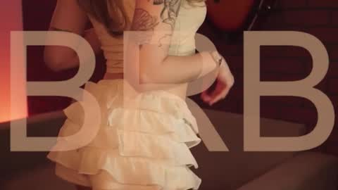 elliecutes online show from 01-13-26, 05:24