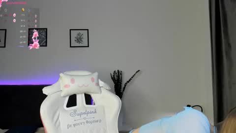 elliedi online show from 10-20-25, 09:15