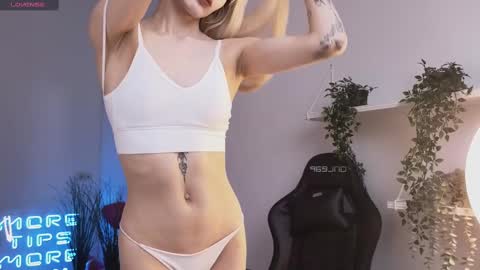 elliefrost online show from 02-13-25, 12:24