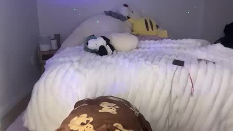 ellie online show from 02-25-26, 05:39