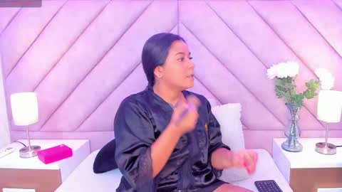   online show from 11-10-25, 12:37