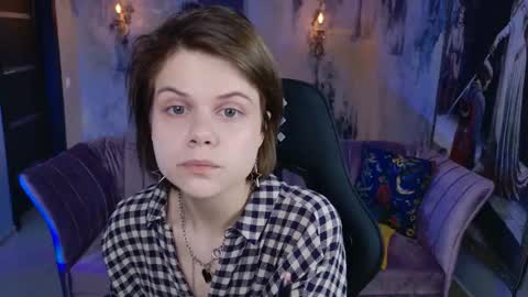 elliemurler online show from 10-27-25, 09:02