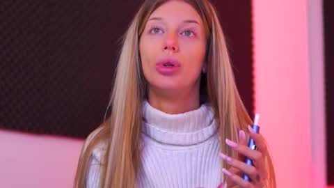 Ellie online show from 01-07-26, 04:04