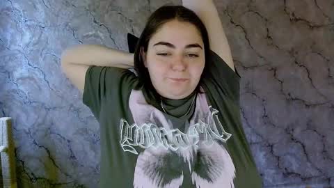 Ellie online show from 10-09-25, 05:05