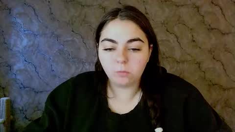 Ellie online show from 10-20-25, 04:46